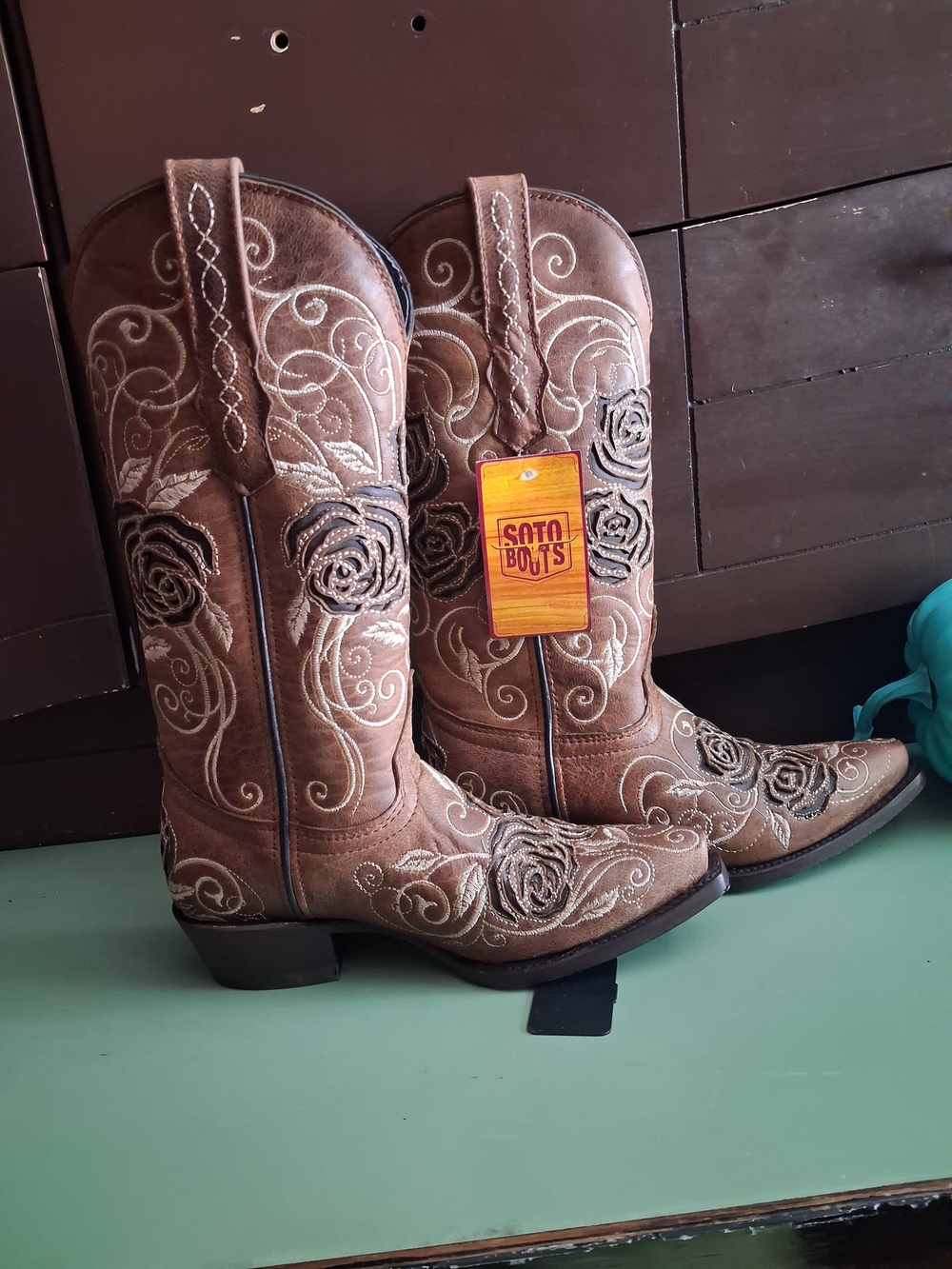 Tony Lama Brown Leather Rose Embroidered Heeled Cowboy Boots